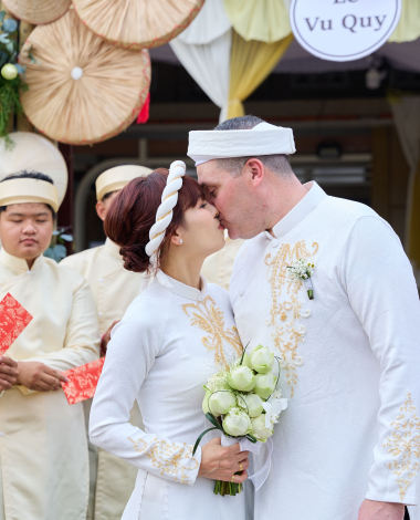 Tiệc cưới truyền thống